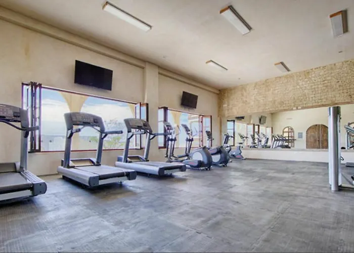Villa Ventanas & Residences