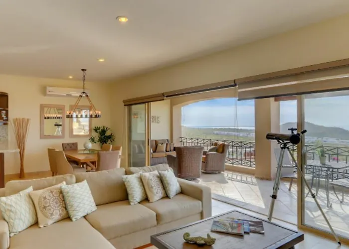 Villa Ventanas & Residences Cabo San Lucas