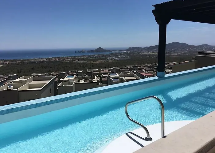 Villa Ventanas & Residences *