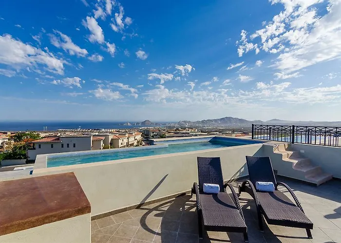 Villa Ventanas & Residences